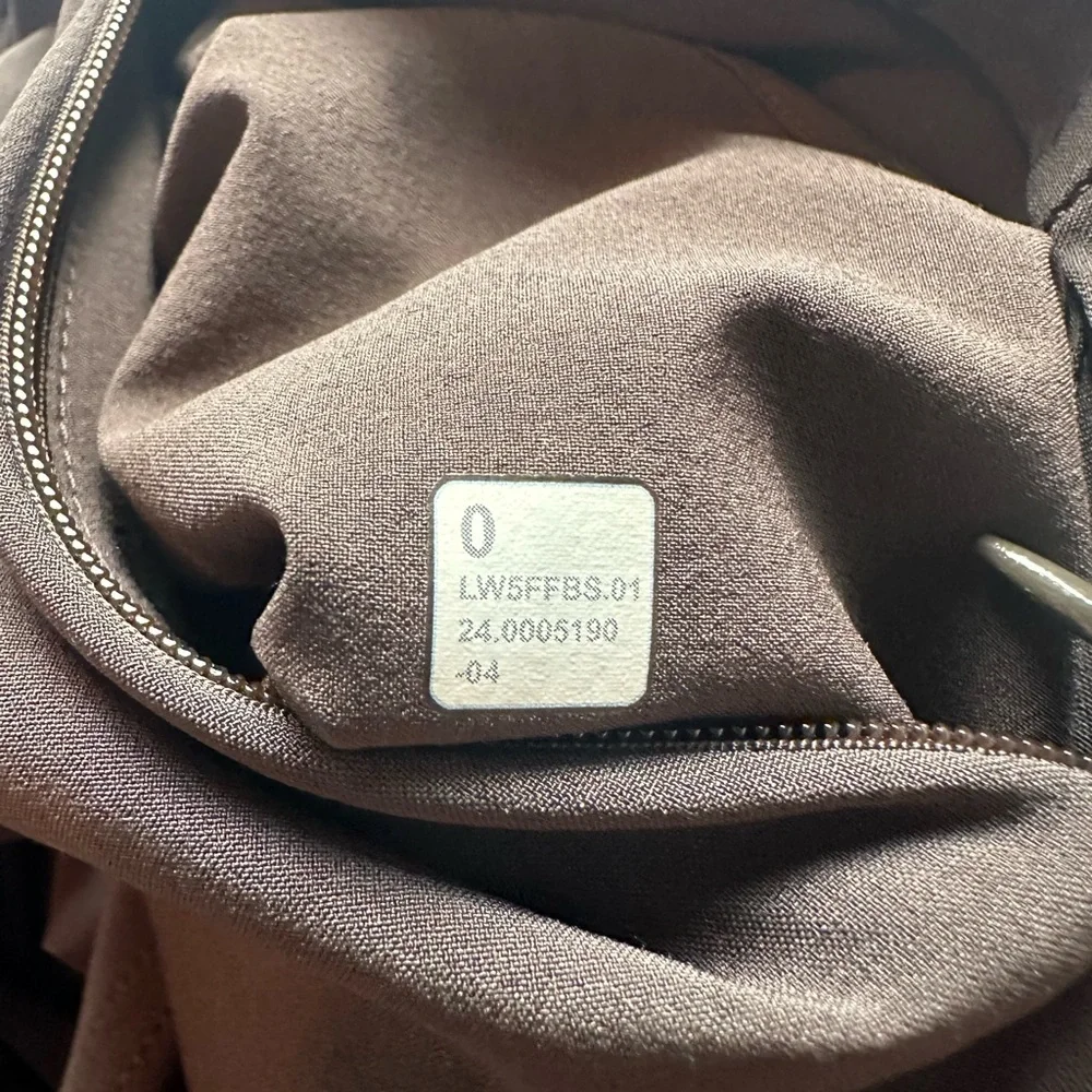 Lululemon swift mid rise Wide-Leg Pants. Brown. Size 0